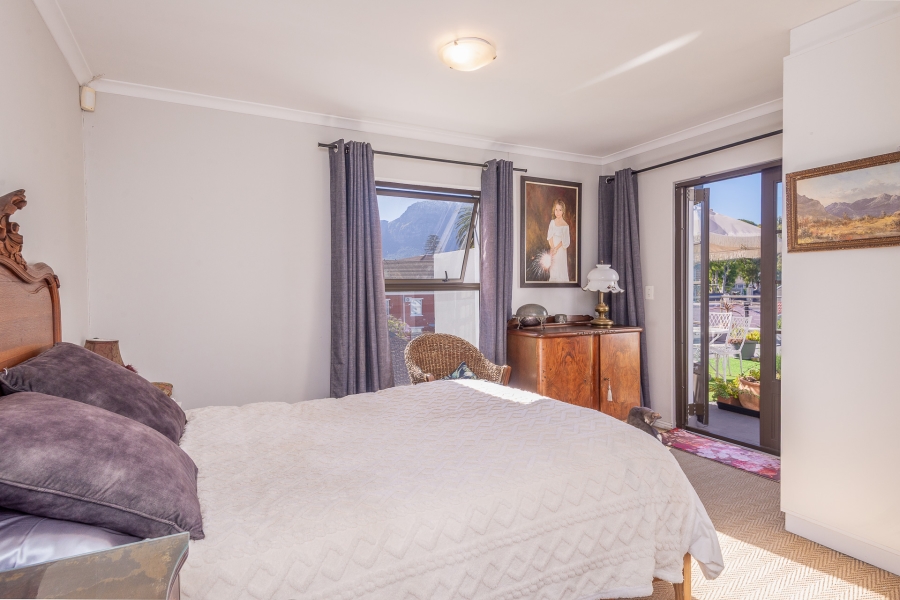 To Let 3 Bedroom Property for Rent in Kenilworth Western Cape